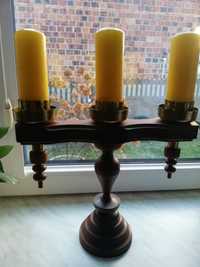 RARYTAS-DUŻY  drewniano- metalowy świecznik i  3 duże