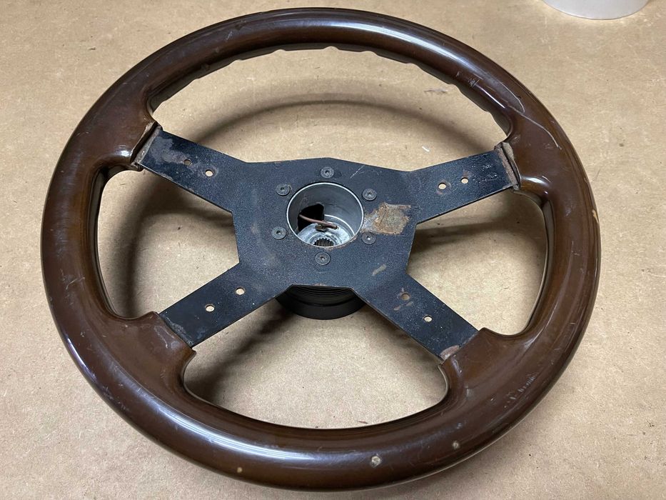 руль ваз 2105 классика 2103/2101 дерево