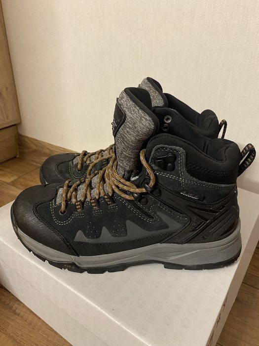 Ботинки зимние Icepeak на мальчика 38р