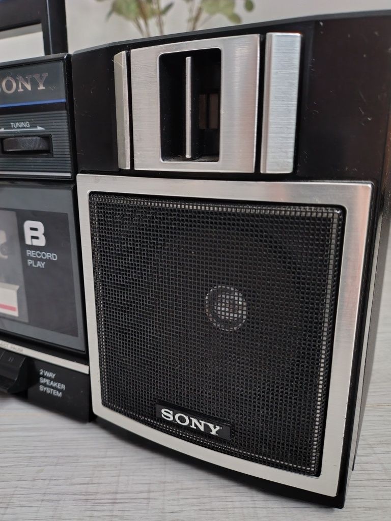 Sony CFS 365S Radiomagnetofon stereofoniczny, vintage piękny stan