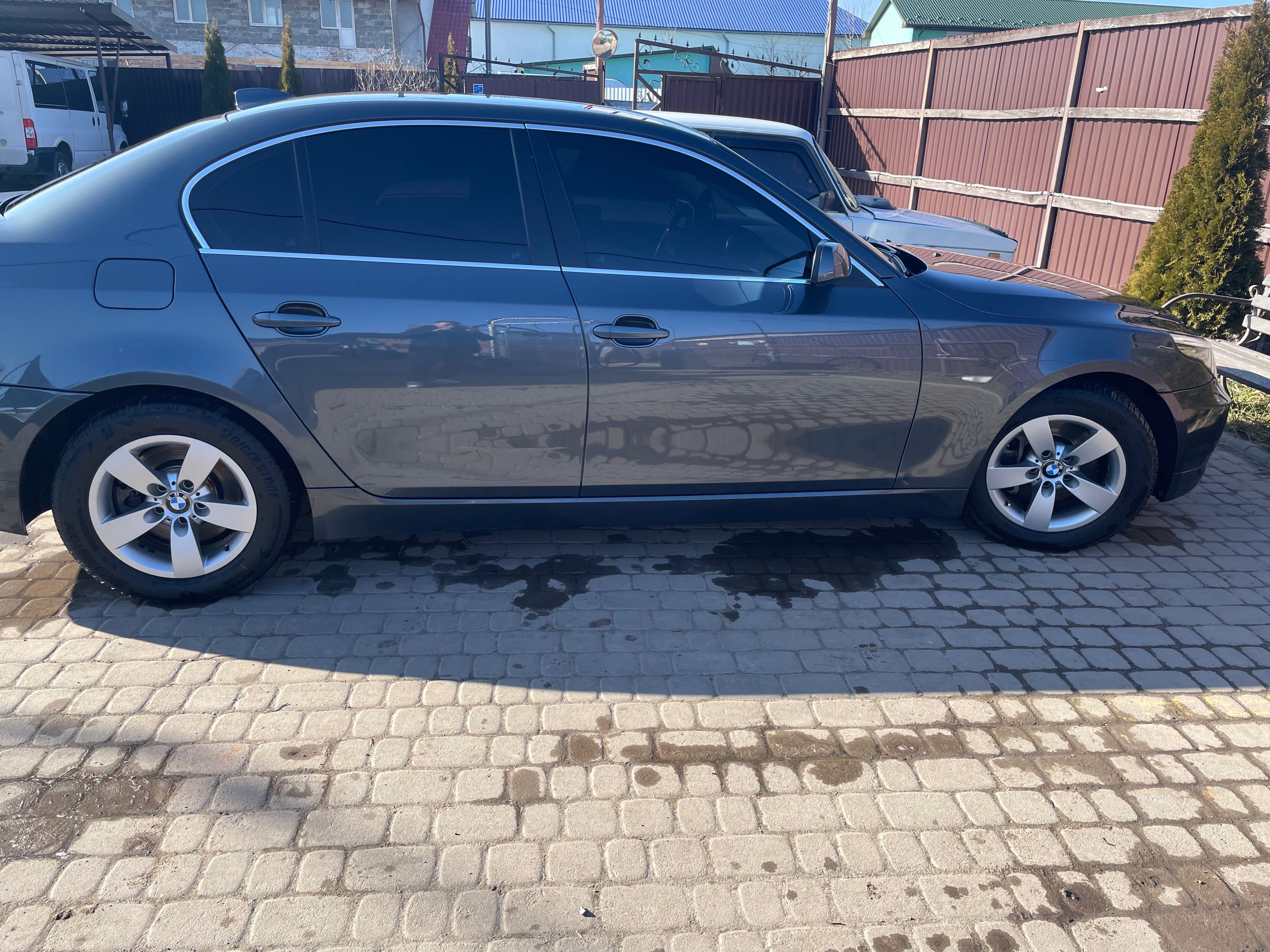 BMW колеса із брендовою зимовою резиною
