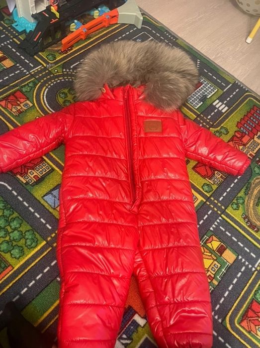 Kombinezon LAttante czerwony błyszczący 80-92  z futerkiem