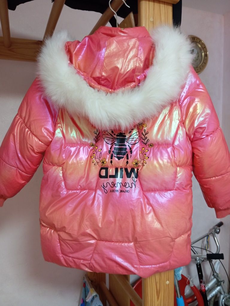 Зимова куртка для дівчинки