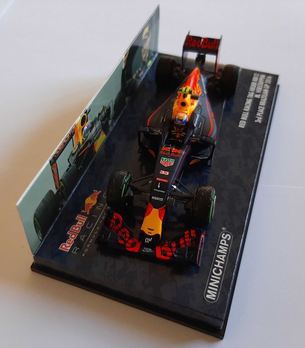 Max Verstappen F1 Red Bull RB12 2016 Minichamps