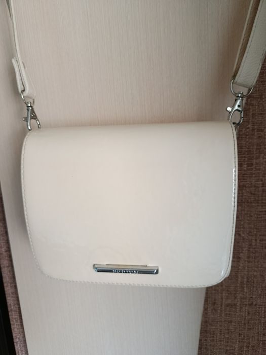 Продам женскую сумку.