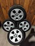 Felgi aluminiowe 17 cali z oponami 225/50/R17 AUDI