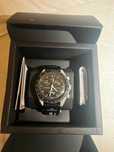 Omega x Swatch SO33M100 Moon - Inspiracja księżyca w designie