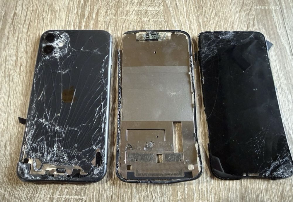 iPhone 11 uszkodzony