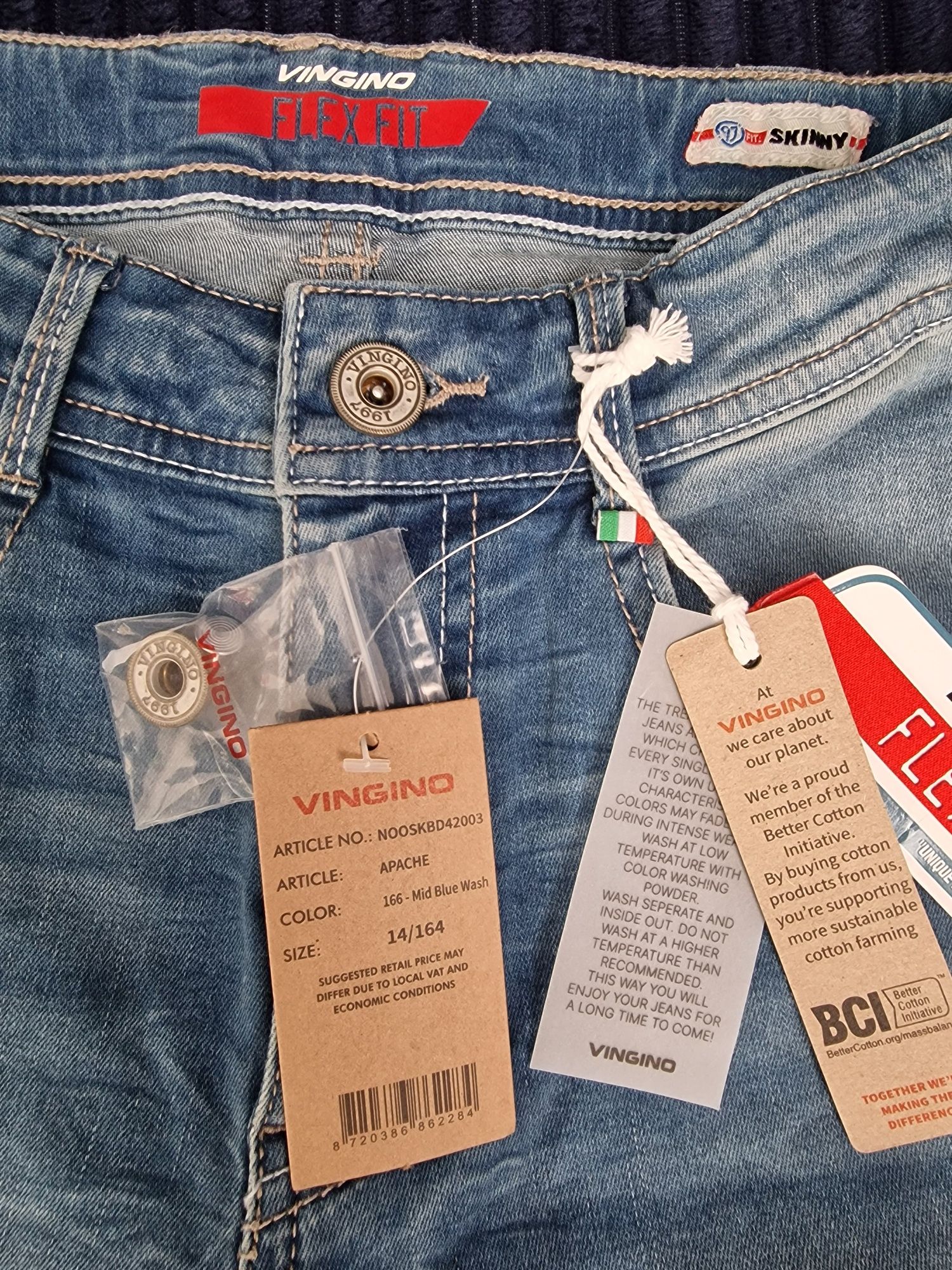 Sprzedam dżinsy "Apache" skinny fit w kolorze niebieskim