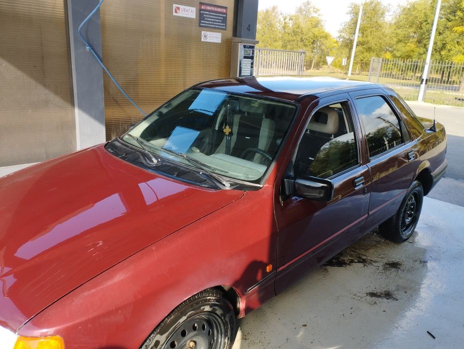 Продам Ford Sierra в хорошем состоянии
