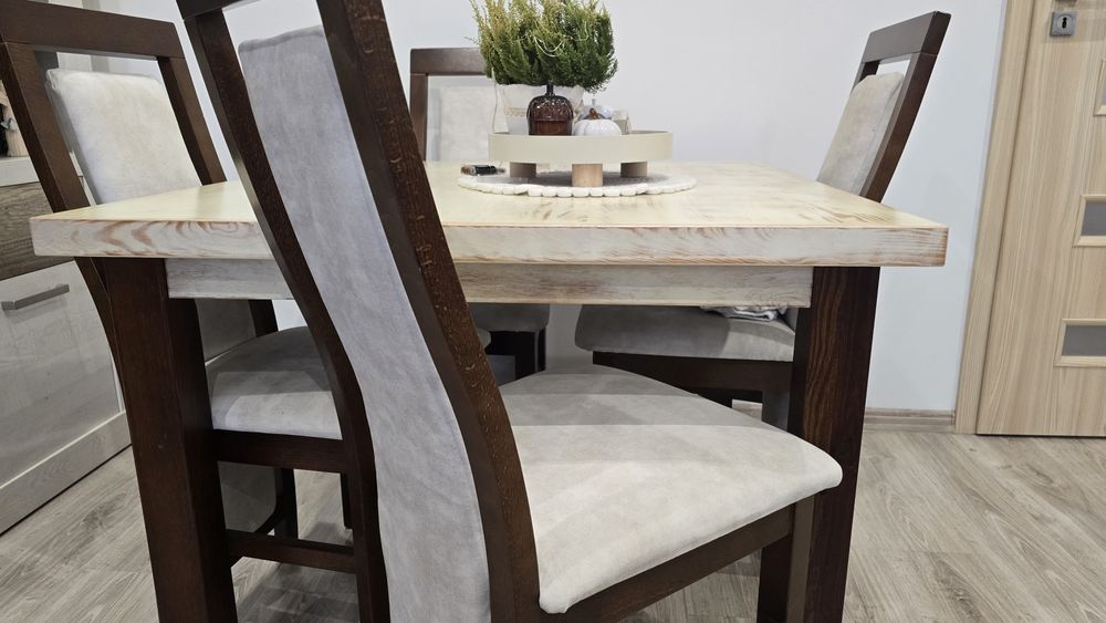 Zestaw Stół i krzesła