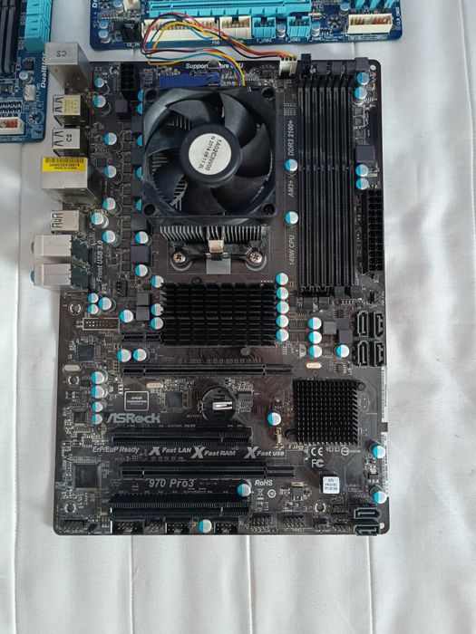 Zestaw płyt głównych AM3+ / LGA 1155