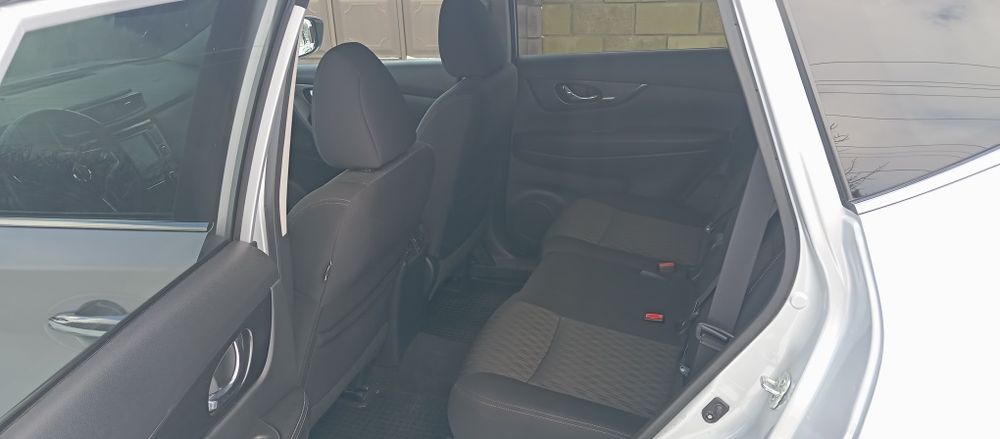 Продам Нісан рог 2018р sv awd