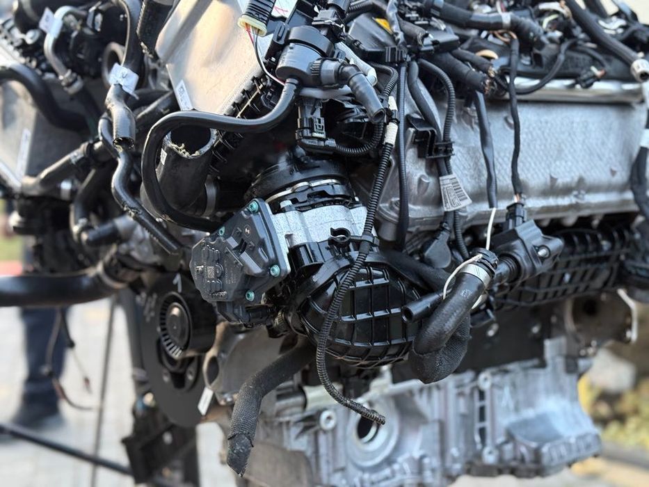 Мотор Двигатель Двигун BMW N63 N63B44D 4.4 G30 G11 G05 G07 X5 X7