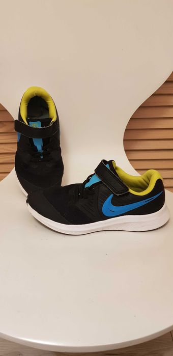 Buty Nike Star Runner rozm 32 sportowe dziecka chłopięce chłopca