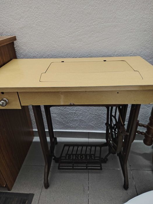 Máquina de costura SINGER