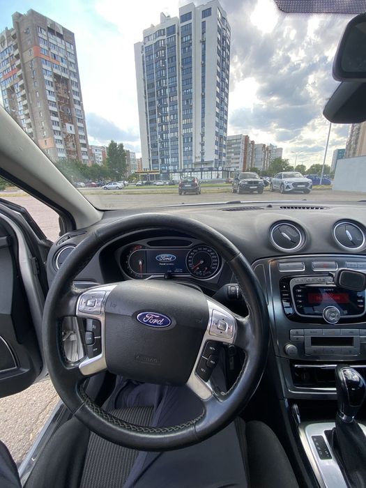 Ford Mondeo MK4 2010 рік