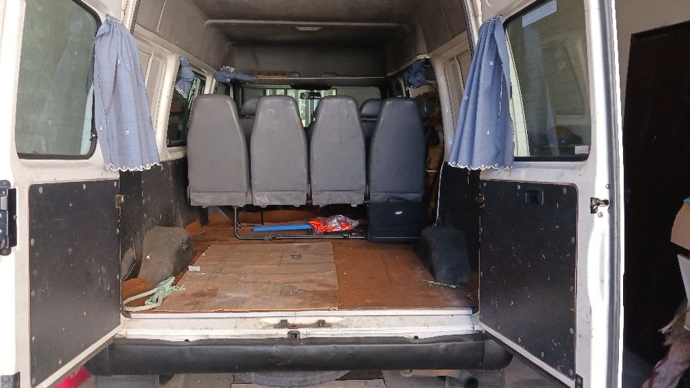 Ford transit 7 lugares