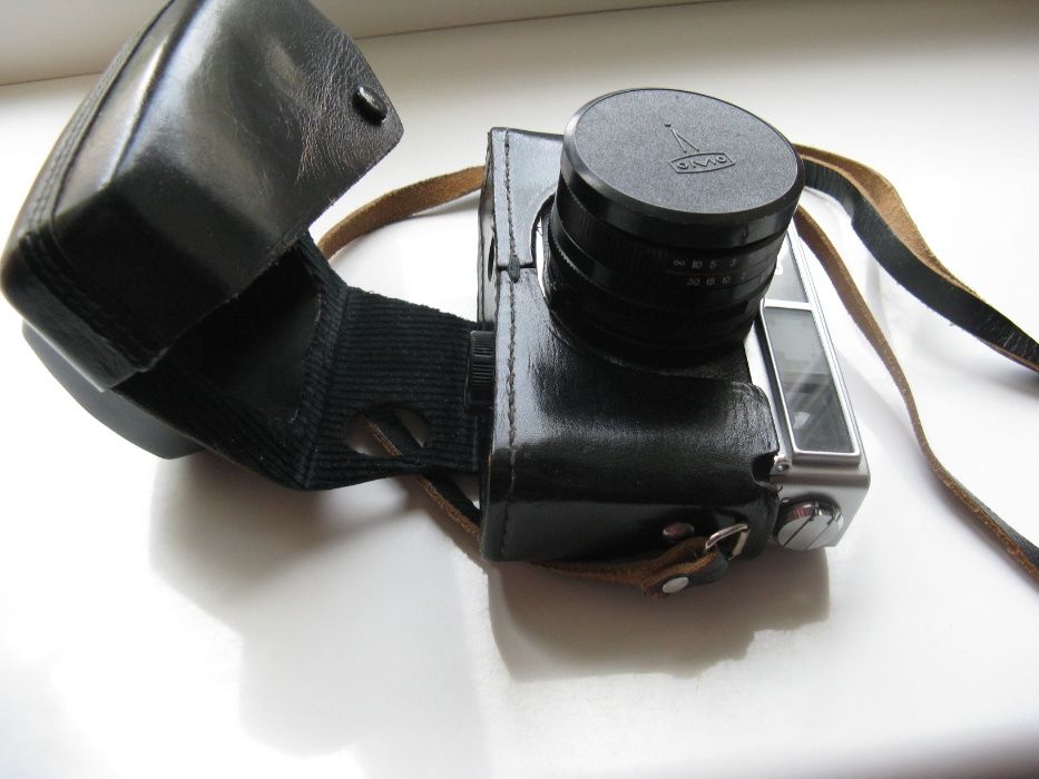 Продам фотоаппарат Сокол в кожаном футляре