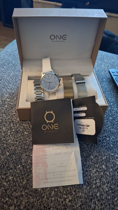 Relógio senhora ONE