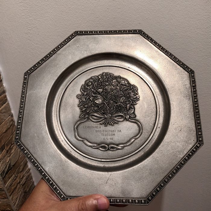 Prato estanho Lembrança dos colegas da Telecom
1-5-1998