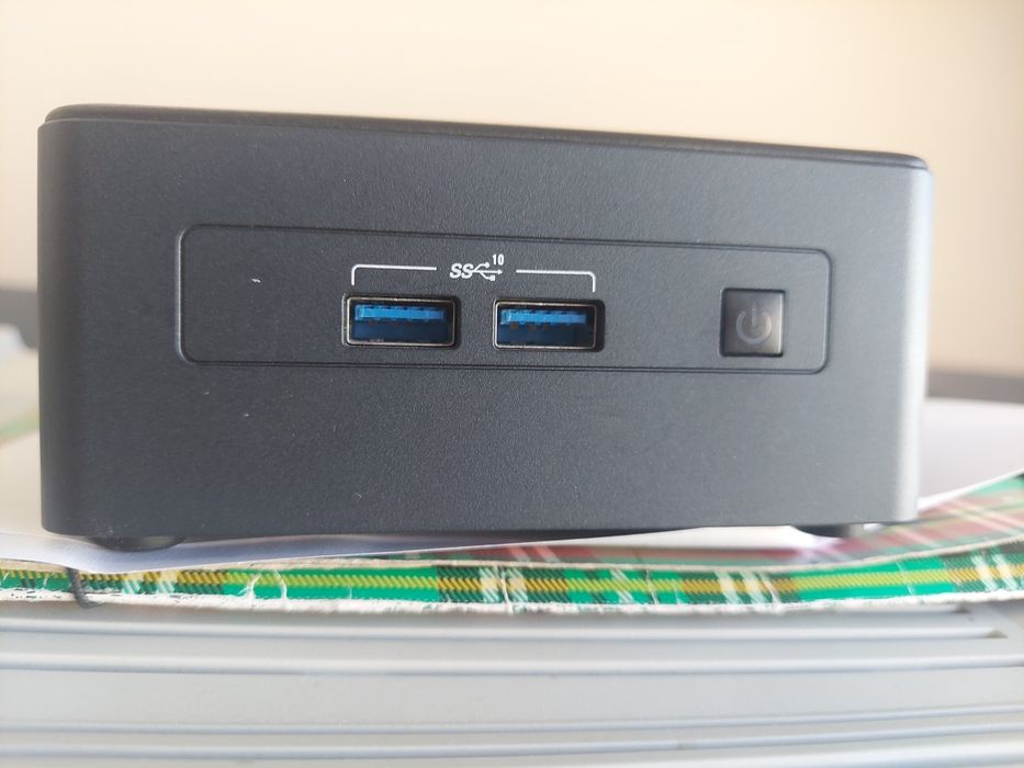 Komputer Lenovo ThinkCentre M700 i3-6100 4x3,7GHz Ram ddr3 8GB SPRAWNY