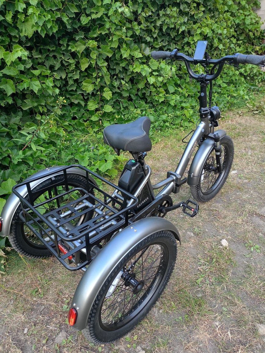 Rower elektryczny trójkołowiec
