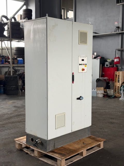 DANFOSS falownik 132 kw w szafie strującej