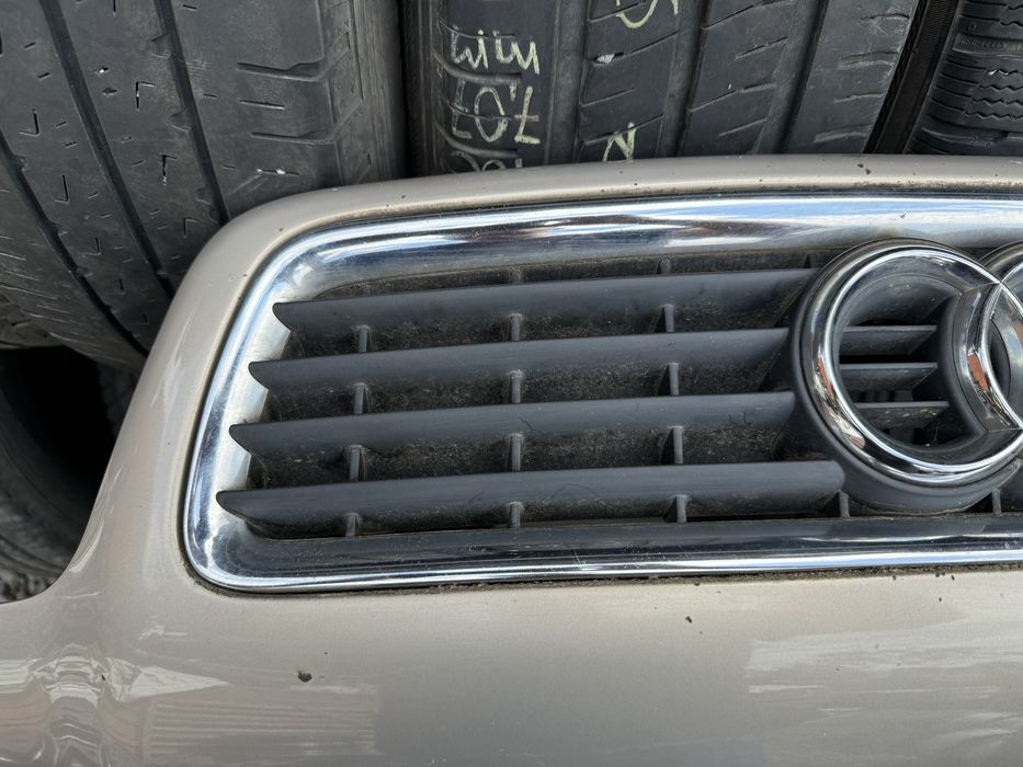 Maska Przednia Złota Komplentna Audi A4 B5 FL 99-01