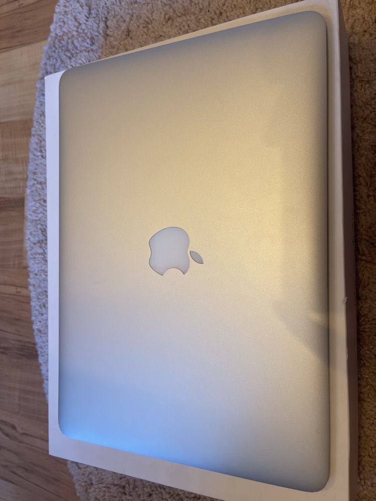 MacBook Air 13-inch