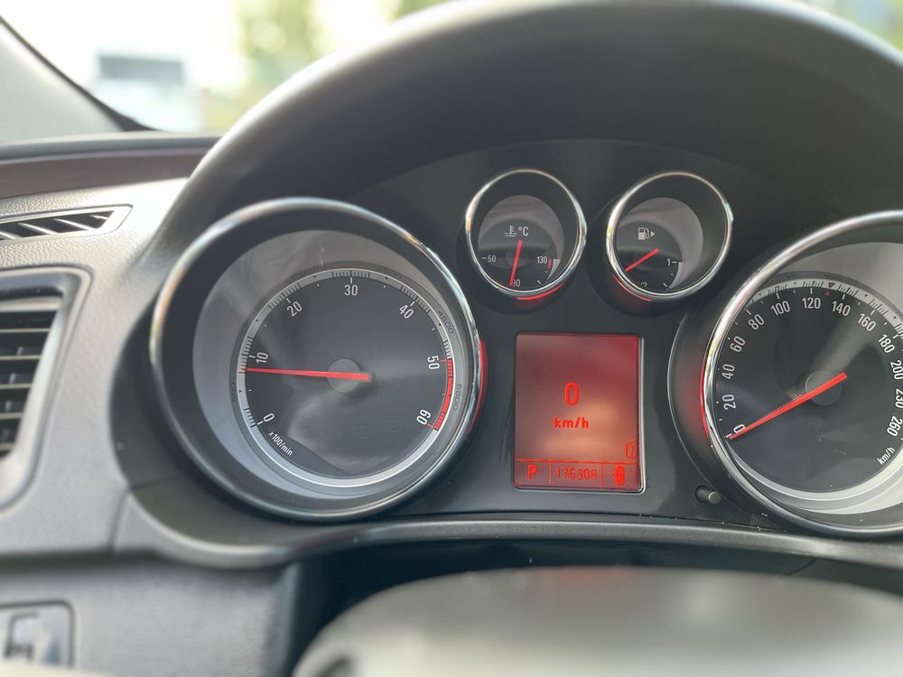 Опель інсігнія 2.0 тді