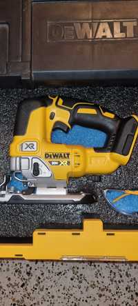 Wyrzynarka Dewalt DCS334 20V