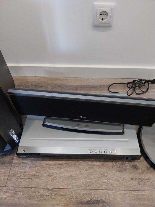 Home cinema da marca LG