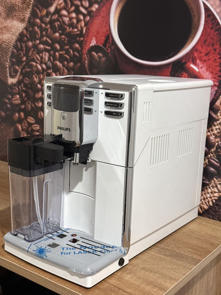 Ekspres do kawy SAECO PHILIPS EP5361 BIAŁY Auto Cappuccino oraz Latte