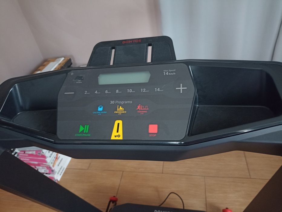 Bieżnia  DOMYOS RUN 100E