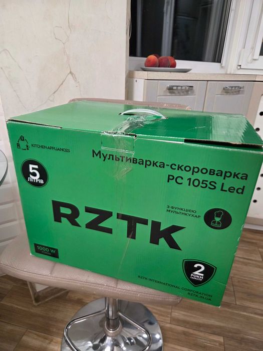 Мультиварка-скороварка RZTK PC 105S Led