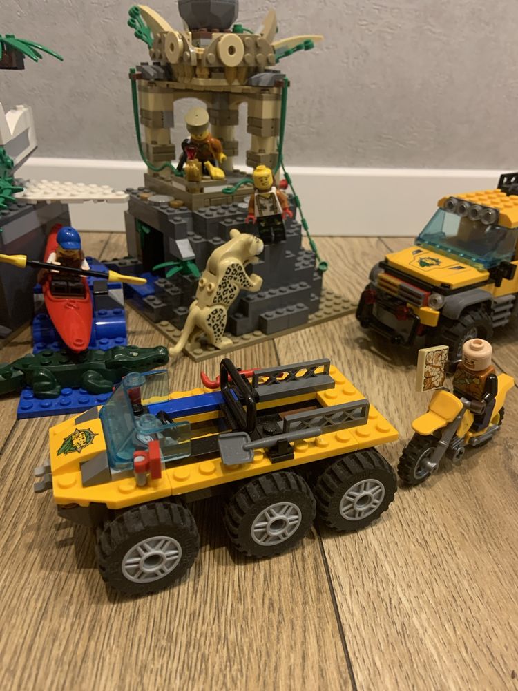 LEGO City База дослідників джунглів 60161