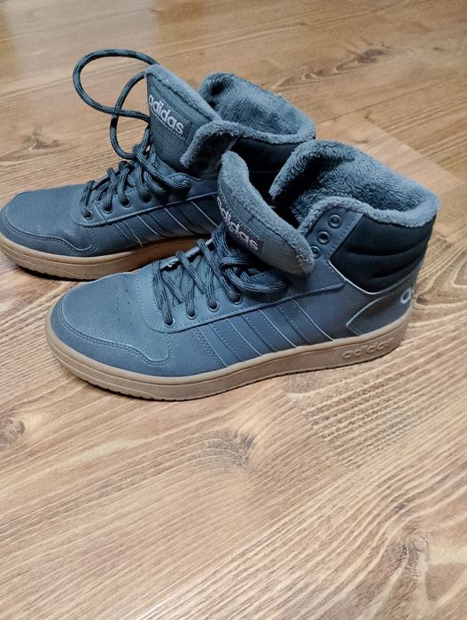 Sprzedam ubrania i buty