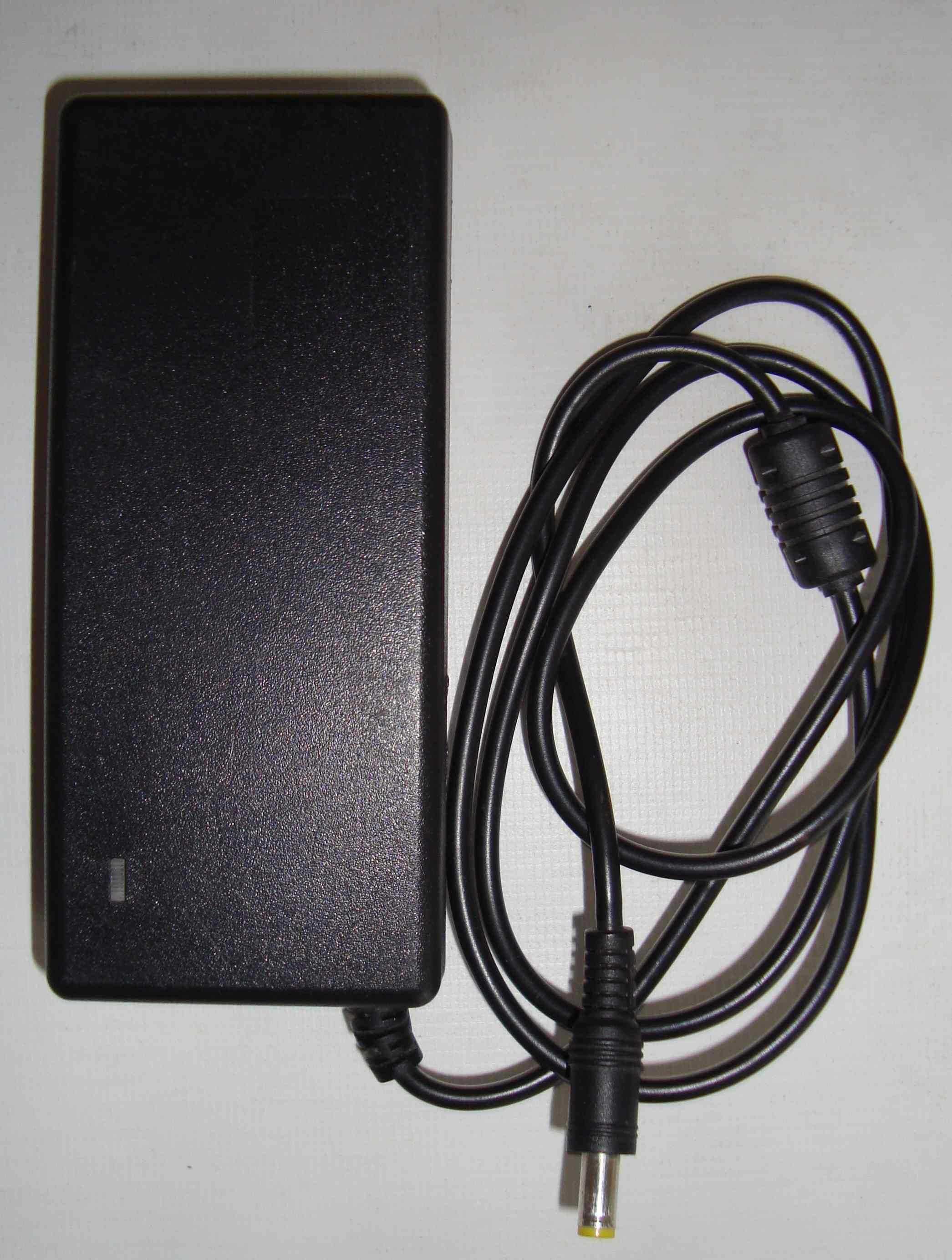 Блок живлення для ноутбука Acer PA-1900-05 19 V 4,74 A конекто 5,5x1.7