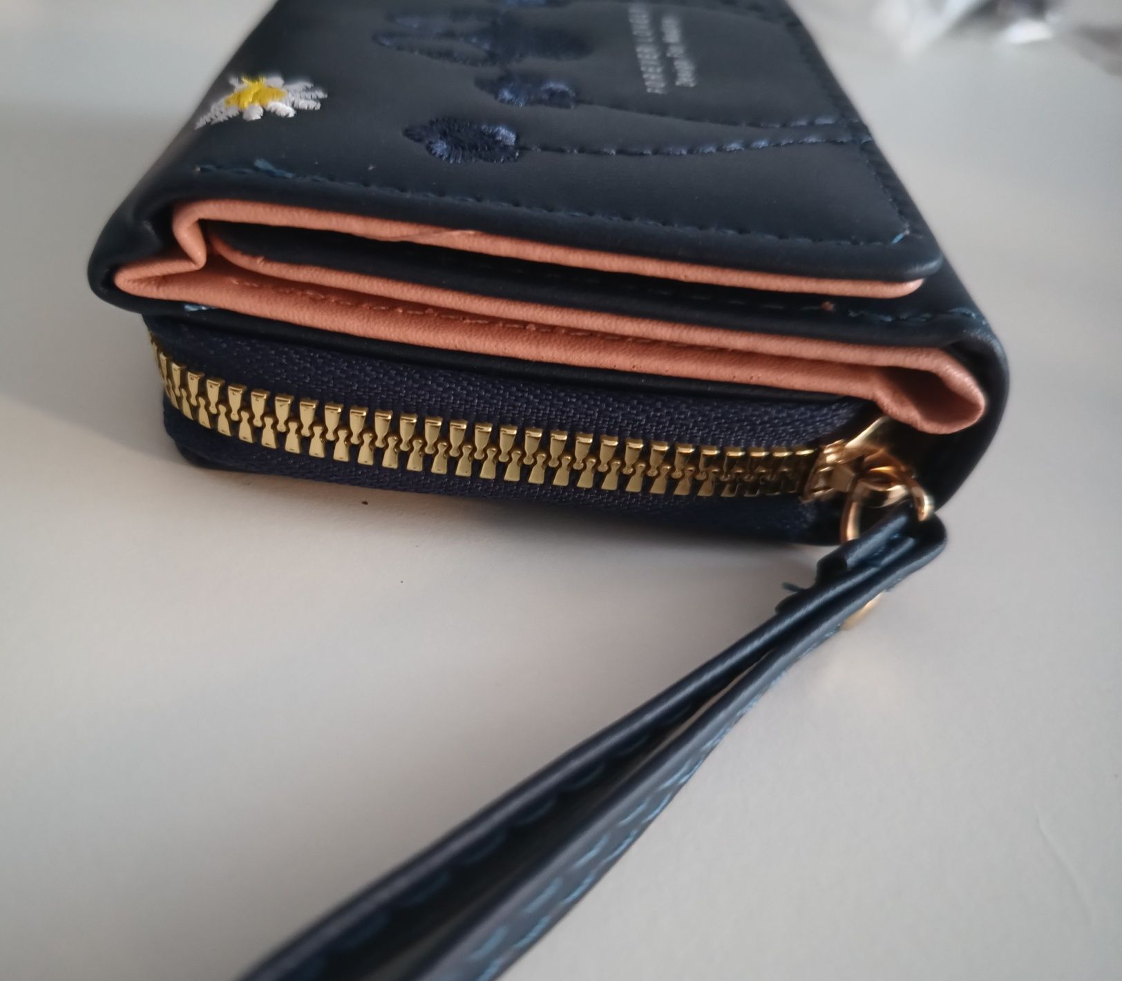 Przepiękny portfel