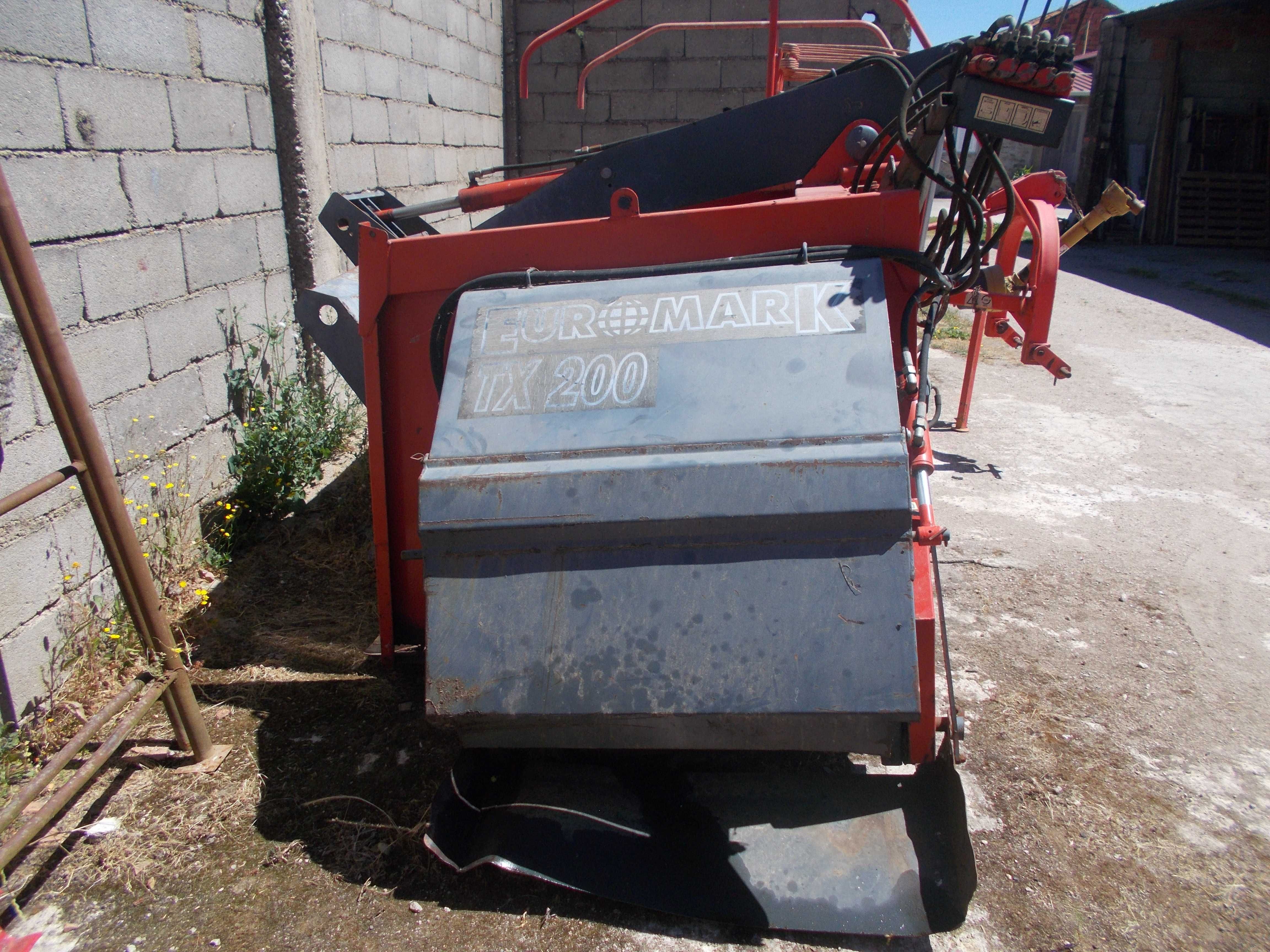 Máquina de Apanhar Fardos.