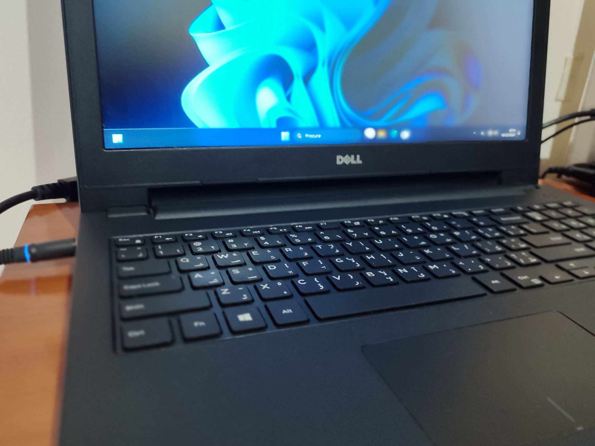Portátil Dell  i5 OFERTA Mause Pad xxl e bateria NOVA