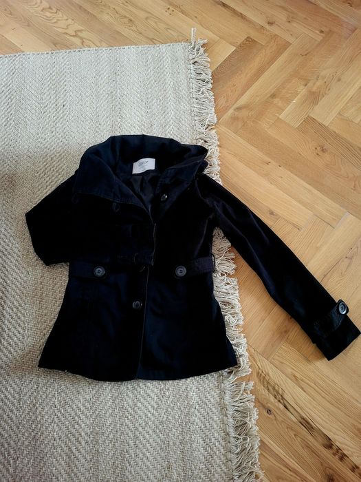 Kurtka taliowana krótki plaszczyk Only