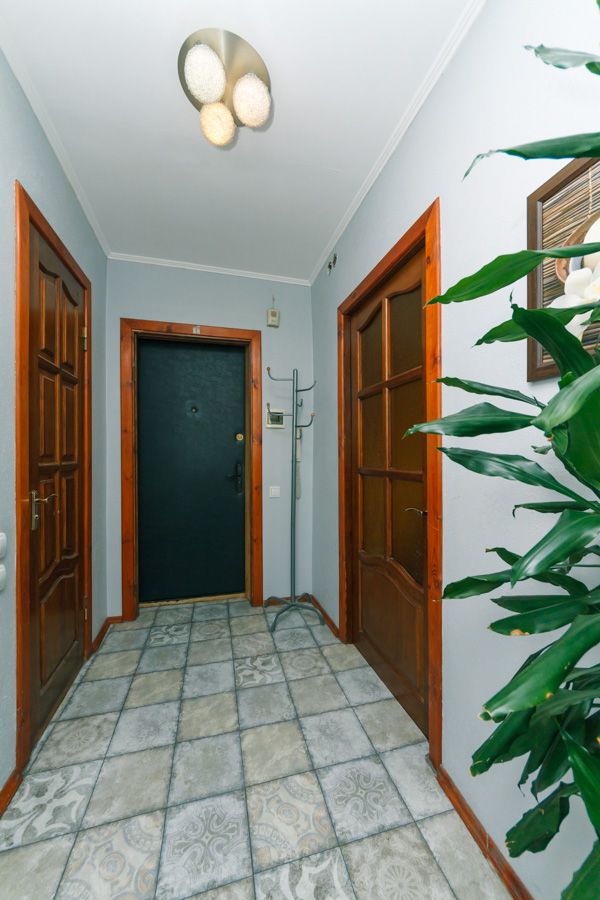 Виноградарь.пр-т Правди 70б, красива, стильна