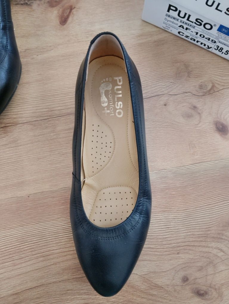 Czarne buty na obcasie baleriny PULSO