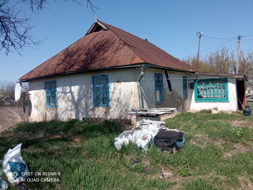 Дом село Почуйки, Попелянський район