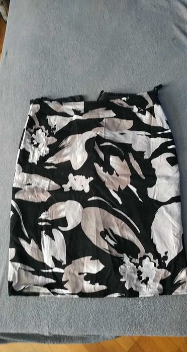 Spódnica ołówkowa,