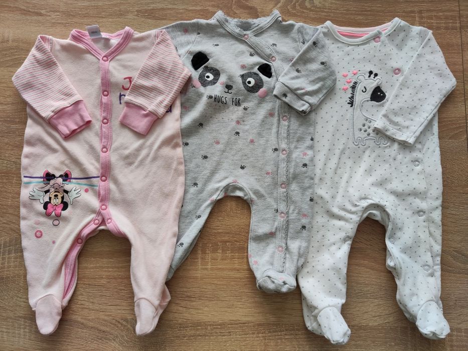 Zestaw pajacyków śpiochów 62