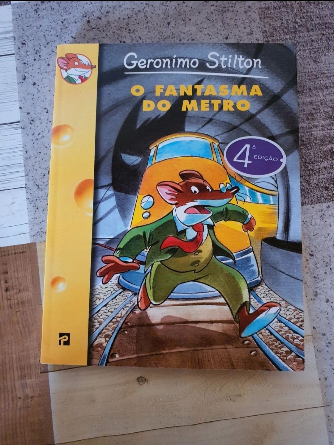 Geronimo Stilton O Fantasma do Metro Editorial Presença