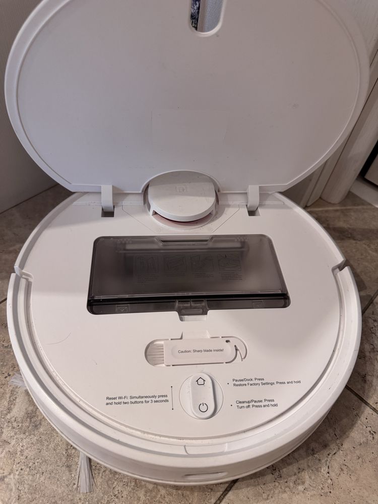 Mi робот пилисос миючий vacuum-Mop P